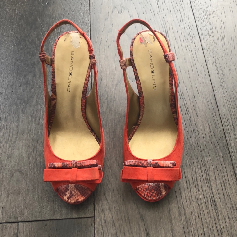 Bandolino Coral color  woman’s heels